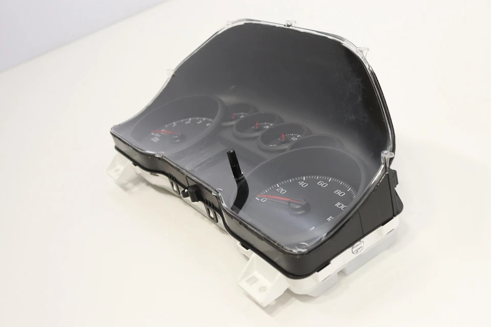 2021 - 2022 CHEVROLET SILVERADO 1500 DASH LEFT SPEEDOMETER CLUSTER OEM 84934301 - Image 2 of 4