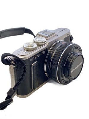 OM Digital Solutions Olympus Mirrorless Camera DSLR Pen E-PL8 EZ Double Used