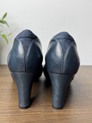 Clarks Artisan Navy Blue Leather Pumps Womens Size 9 Comfort Padded 3" Heel - Picture 8 of 12