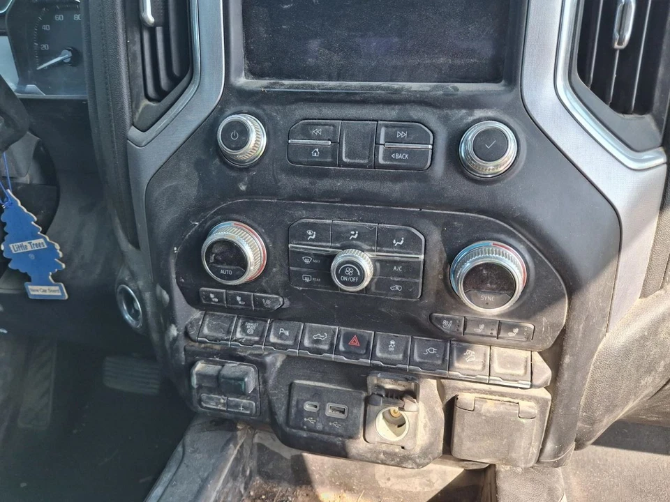 Depósito de lavadora GMC SIERRA 2500 2021 4x4 OEM usado 3680091 174 k millas Foto 4 de 4