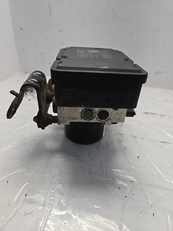 Chrysler 300 2005-2010 ABS módulo de bomba de freno antibloqueo 00404577C000 OEM usado Foto 3 de 4