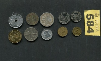 Set mit 10 Münzen fern- und ostasiatischer Länder