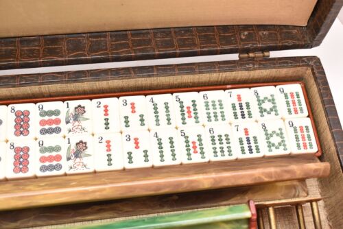 Exceptional Vintage Cardinal Mah Jong Set 165 Tiles Catalin Bakelite Racks - Picture 7 of 14