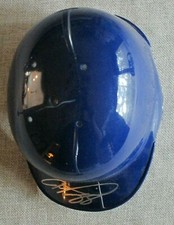 Dodgers mini batting helmet autographed by Mike Piazza with silver sharpie COA