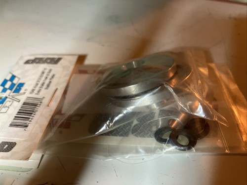 1548 Robinson Racing Extra Stable Front and Back Stabilizer Plates Axial SCX10 - Picture 3 of 4