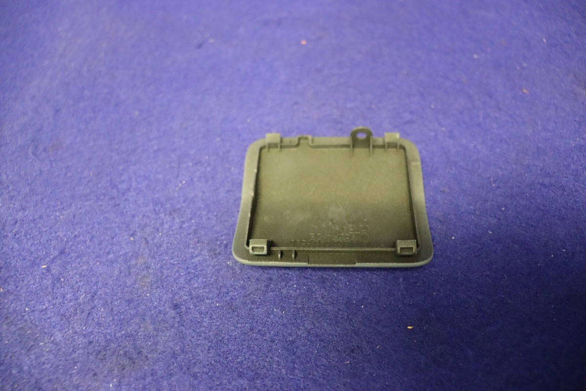 ブレイクアウト　純正カムカバー✨美品 NEW Mercedes W208 CLK Convertible Left Side Skirt Jack Cover