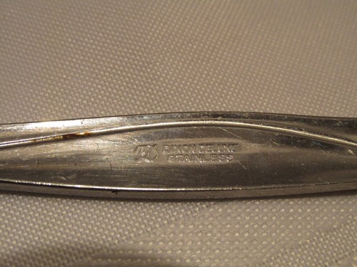 VINTAGE 4 PIECES OF DIXON DELUXE STAINLESS FLATWARE - SERVING SPOON - BUTTER - Picture 3 of 3
