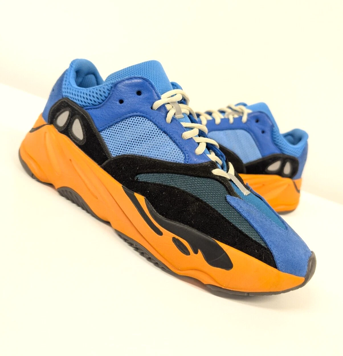 Adidas Yeezy Boost 700 blu brillante UK 10 5 EU 45 1 3 *Eccellenti*