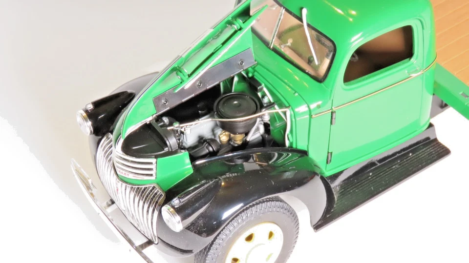 Diecast Promotions Chevrolet Flatbed 1941 Green scale 1:16 INV# 4343 - Image 3 of 4