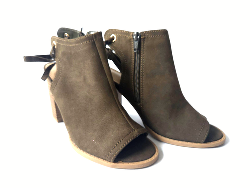Botines LC Lauren Conrad Tacón Punta Abierta Girasol Oliva Talla 6 M - Imagen 7 de 15