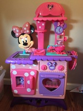 Just Play Df0c864a Minnie Mouse Bow Tique Flippin Fun Kitchen For