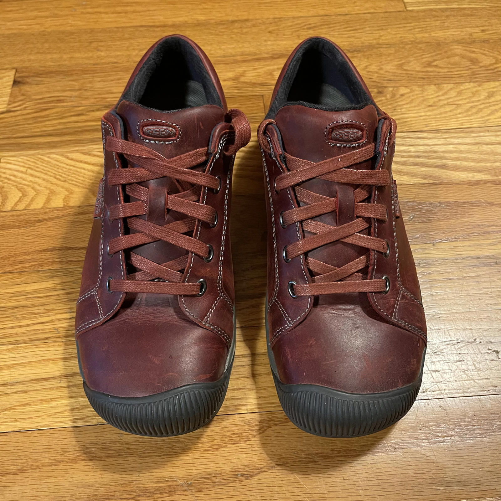 Scarpe da trekking casual in pelle KEEN rosso sidro donna taglia 9 5