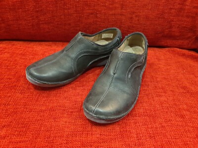 Clarks Wave Walk Black Leather Slip On Comfort Route Shoes Size UK 7D  UK