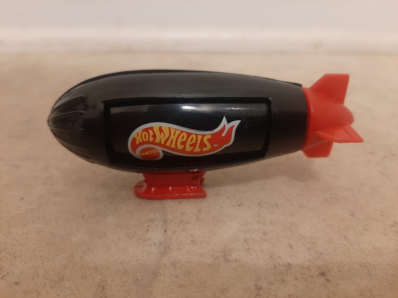 Vintage 1991 Hot Wheels Good Year Blimp, Leading the Way