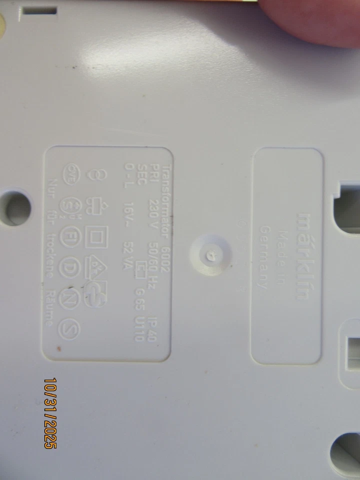 HO - Marklin 6002 Digital Accessorie Transformer w/ 110V converter Plug - NIB - Image 4 of 4