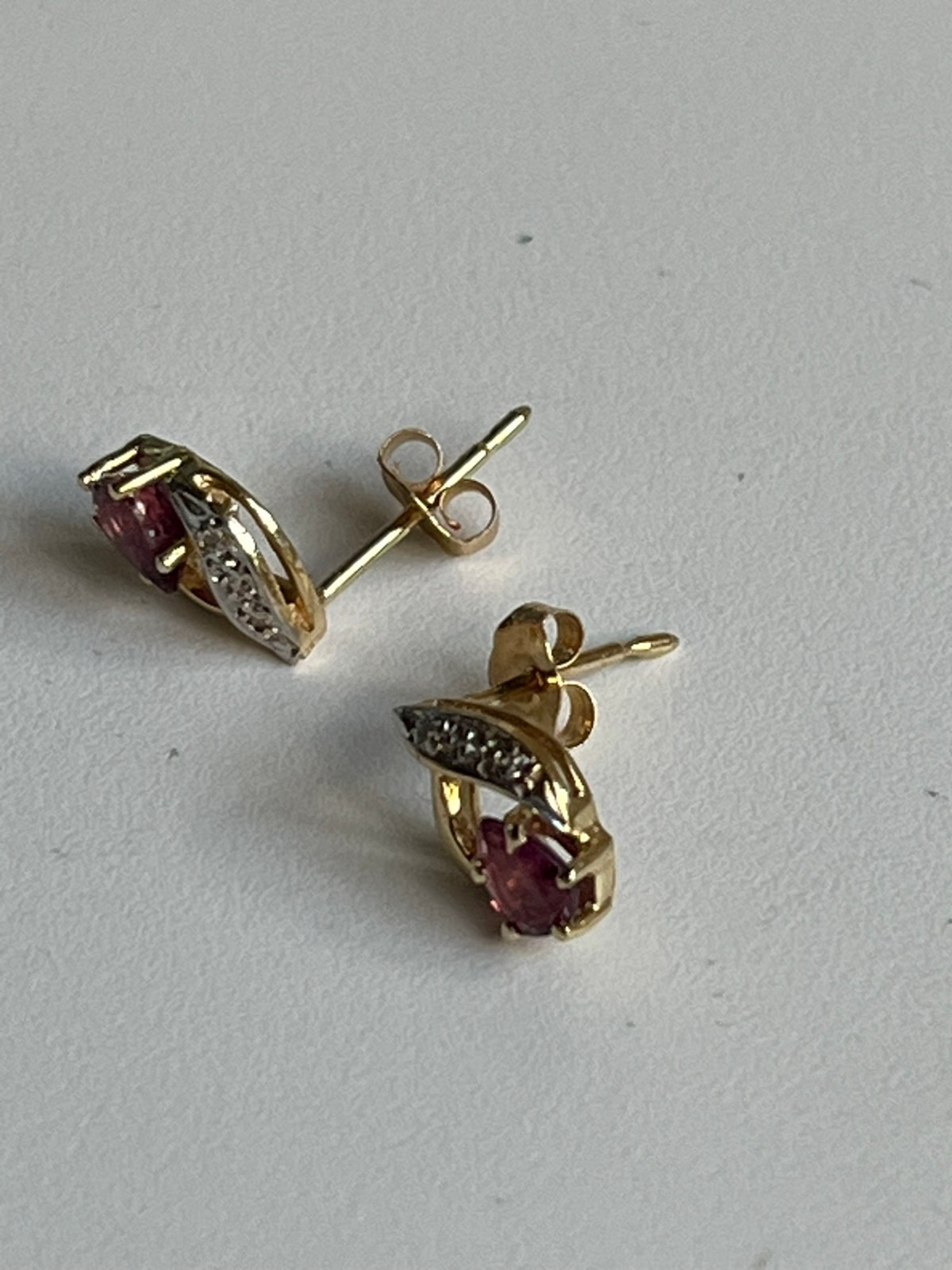 14K Solid Yellow Gold Ruby and Diamonds Stud Earr… - image 10