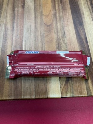 Vintage Snickers Munch Peanut Bar Candy Wrapper 1.42 oz Late 80s