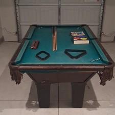 Green Felt Billiard/Pool Table with Cues, Tri...