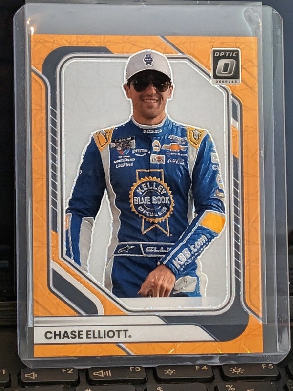 2026 Panini Donruss NASCAR Chase Elliott Optic Orange Velocity #5 - Hendrick