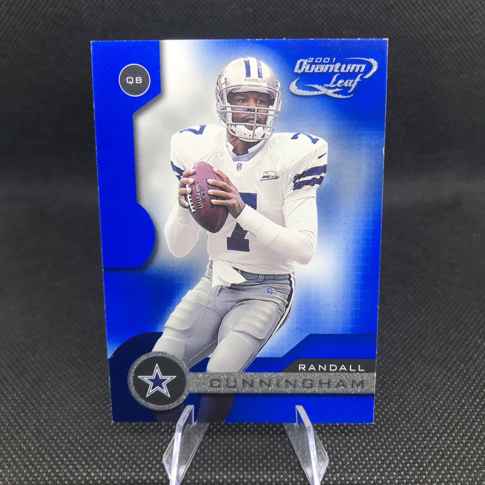 2001 Quantum Leaf Football Card #55 Randall Cunningham Cowboys