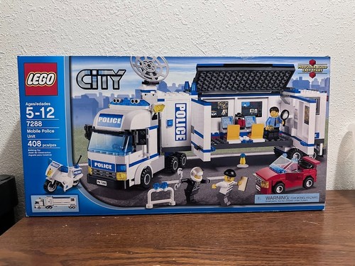 LEGO CITY: Mobile Police Unit (7288) - 100% complete