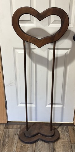 VTG Handmade Wood Heart Shaped Quilt Blanket Rack/Stand Country Cottage - Picture 1 of 4