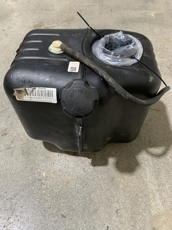 ASM., TANQUE DE COMBUSTIBLE - 2015 Polaris Ranger 570 51735 Foto 3 de 4