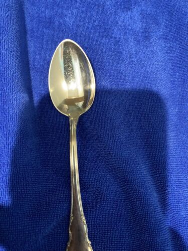 Modern Victorian by Lunt Sterling Silver Dinner Spoon - Picture 2 of 6