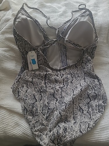 Time and Tru Women's 1pc Snake Skin Swim Suit NWT L (12-14) - Picture 3 of 5