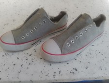 Sneaker Größe 38