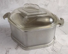 Vintage Guardian Service 9-inch aluminum casserole dish with domed glass lid