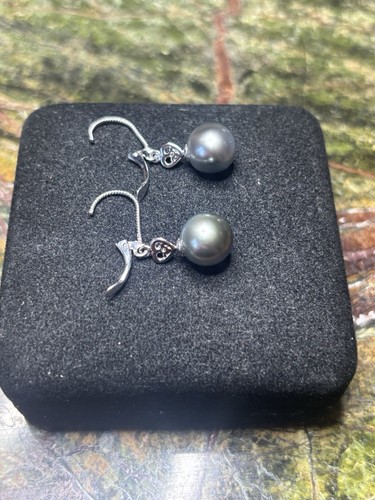 14k Gold Macys Cultured Tahitian Pearl And Diamond Heart Accent Drop Earrings. - Picture 6 of 11