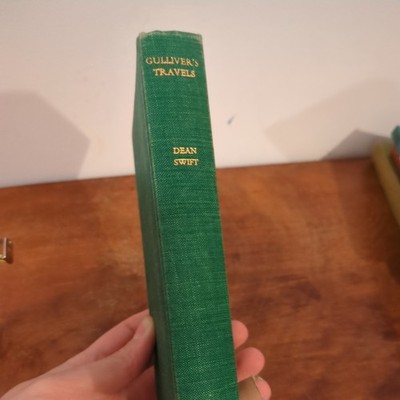Vintage Gulliver's Travels Dean Swift Nelson s Classics Pocket Size Green Cloth