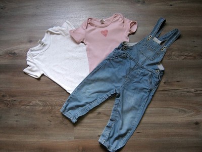 sommerlich dünne Jeans-Latzhose (newbie) + 2 T-Shirts (Ernstings), Gr. 86/92