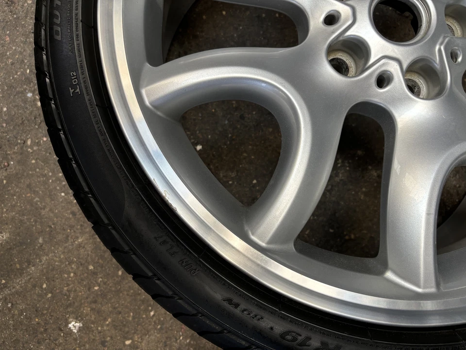 4 Orig MINI Sommerräder Y-Spoke Hell 139 225/40 R19 89W R60 R61 9809485 1226 - Bild 4 von 4