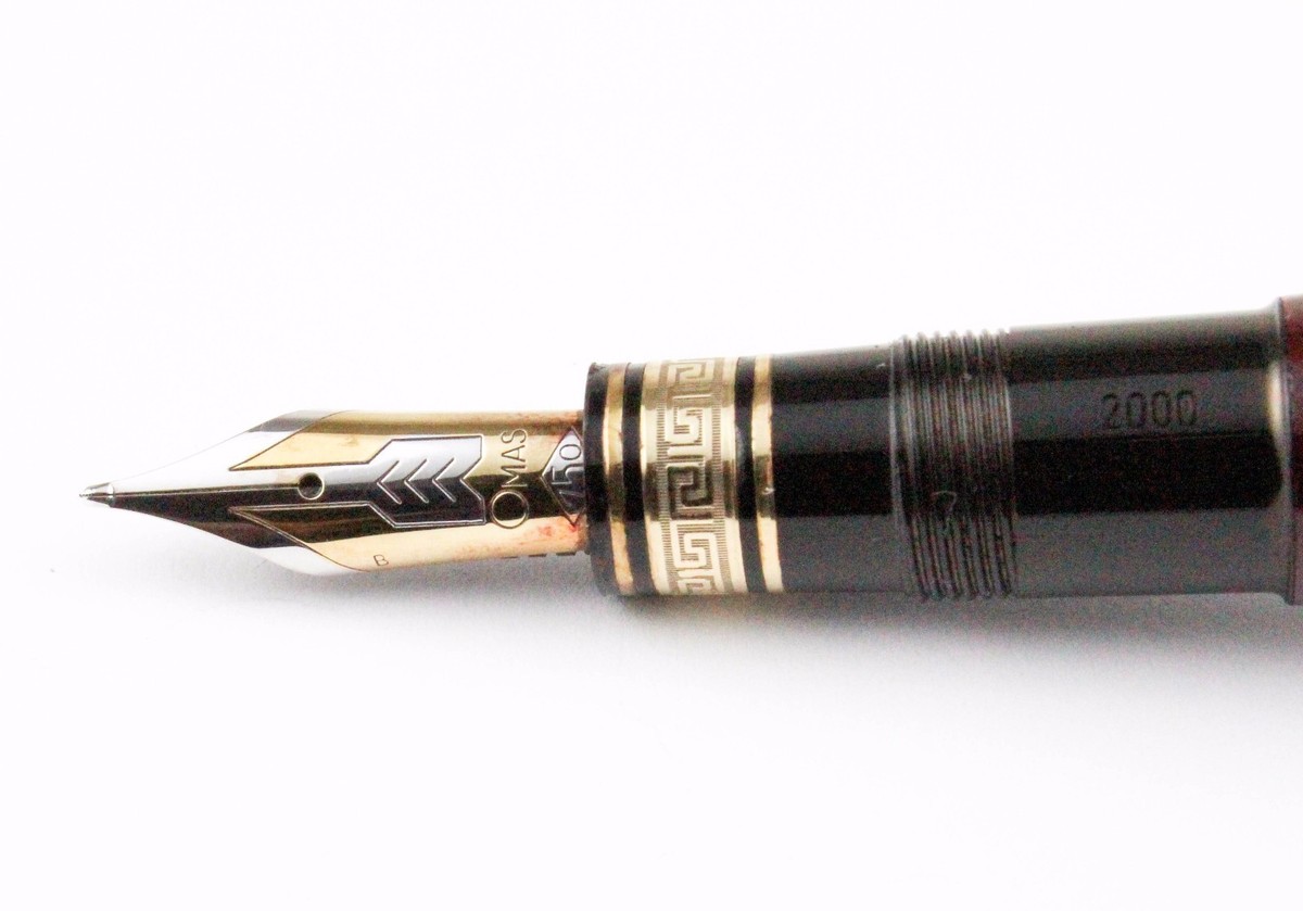 Omas Amerigo Vespucci Burgundy Limited Edition Fountain and