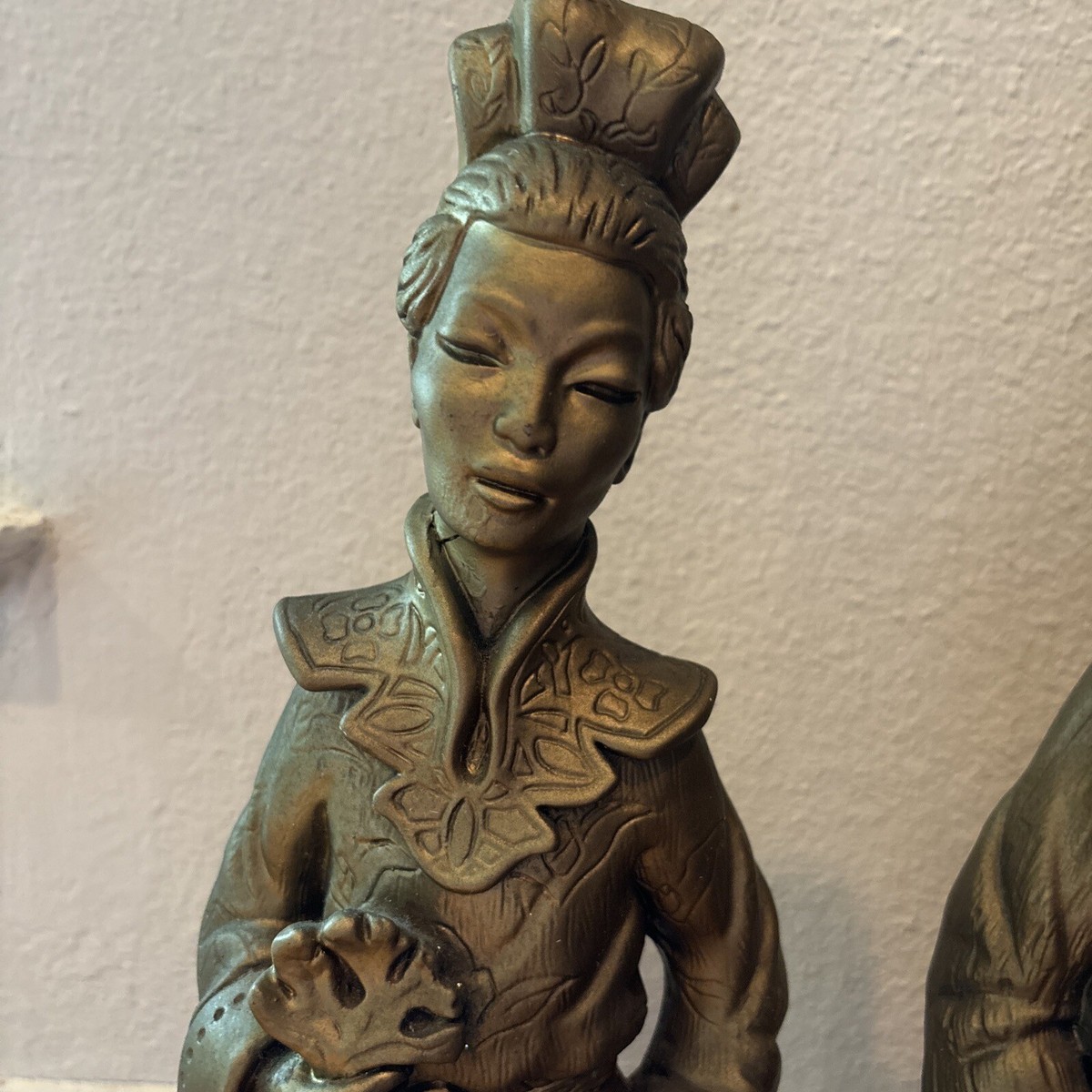 Universal Statuary Japanese Asian 25” Statues S540 & S541
