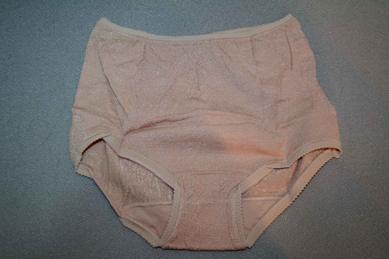 NOS Vtg 70s BIKINI Beige Purr Panties HIP HUGGER Stre… Gem