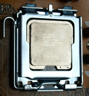 CPU Intel Celeron D 336 / SL8H9 / 2.80GHz / 256 / 533 / 04A für Sockel 775