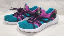 Nike Air Huarache NM Radiant Emerald Size 8.5 Mens Purple Blue 705159-305 Green