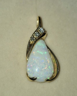 ERSTAUNLICH! 14k GOLD GROSSER NATÜRLICHER AUSTRALISCHER KRISTALL OPAL & DIAMANT ANHÄNGER 3,2g