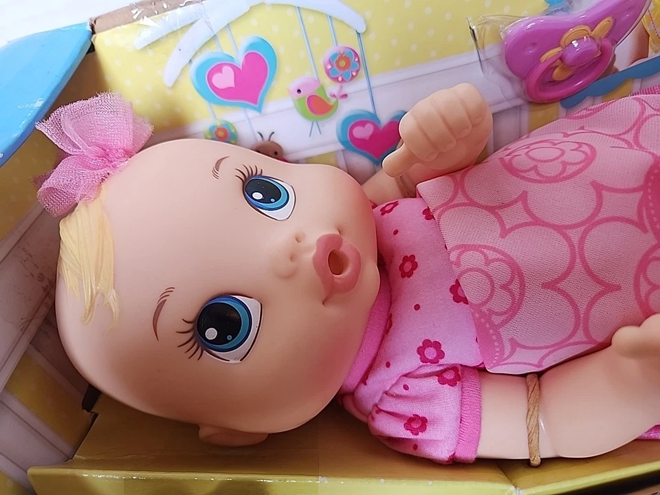 NEW Baby Alive Luv N Snuggle Baby Doll - Blonde Hair Blue Eyes - Pink 2013 - NIB - Image 3 of 4