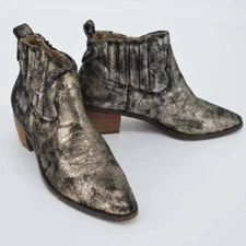 BAND OF GYPSIES Size 8 Black & Gold Burnout Suede Western Ankle Booties