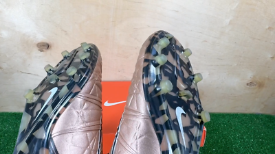 Nike Hypervenom Phantom II FG 747213-904 Elite US9 Bronze boots