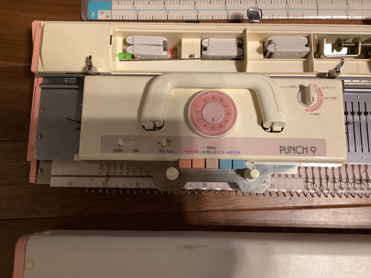8/2まで ブラザー 編み機2種類とテーブル