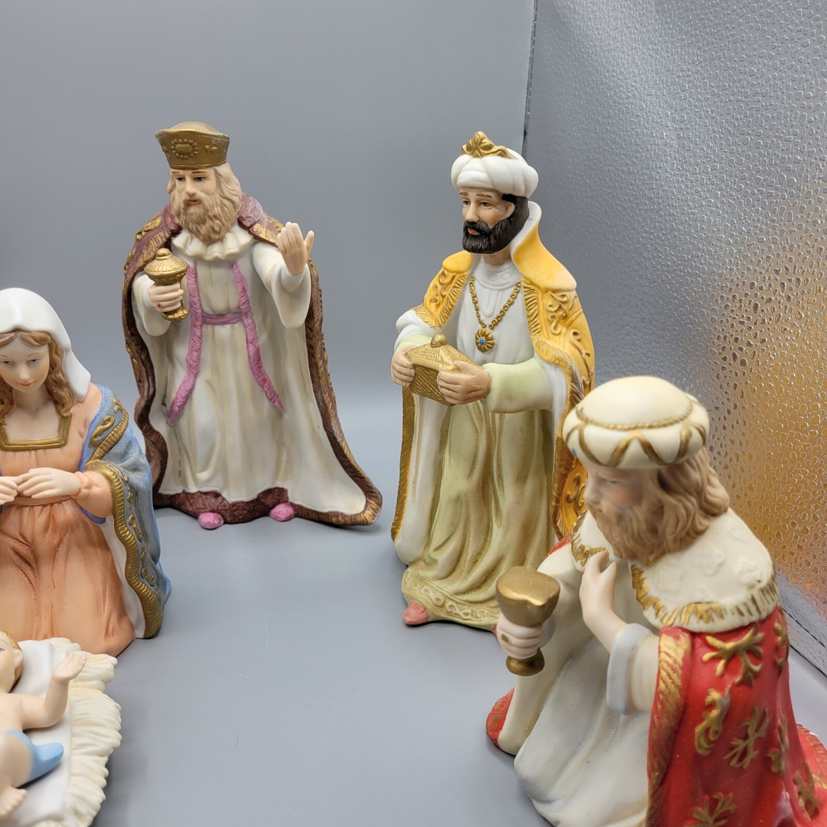 Vintage Ceramic Nativity Set, 10 Pieces 7.5