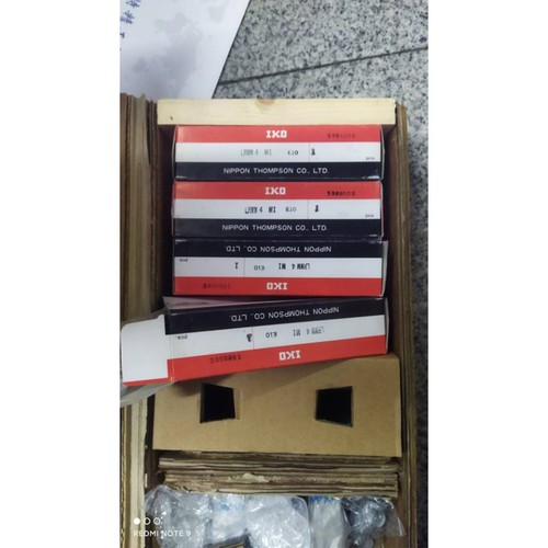 IKO Separate Type Linear Guide Rail LWM1 2 3 4 5 6 LRWM2 3 4 5 6 LWLM7 9 11 - Picture 5 of 10