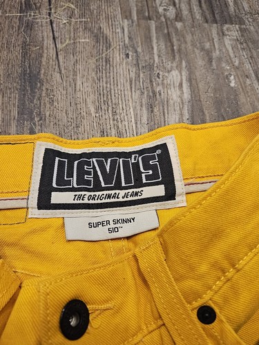 VINTAGE Levi's 70's Super Skinny 510 Straight Leg Yellow Jeans Size 28 x 32 - Picture 3 of 10