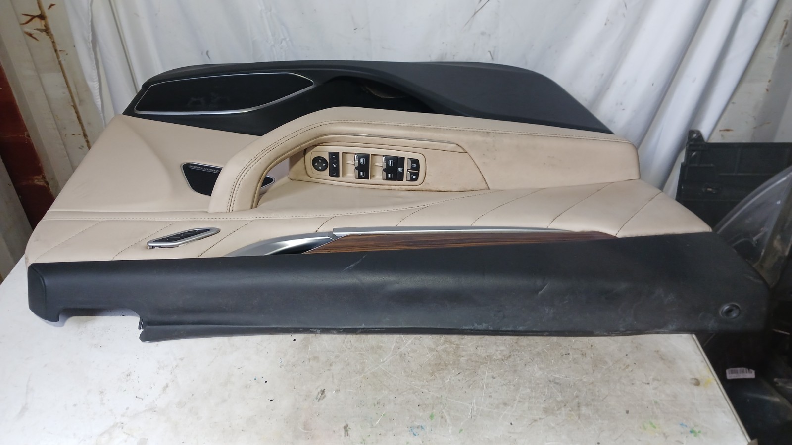 Maserati Levante 2017-2024 Front Left Inner Door panel