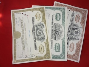 Stock Certificates A & P Great Atlantic Pacific Tea General Foods Universal Oil